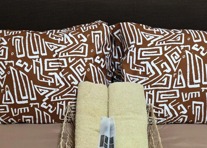 Casa Serenity Staycation At Azure Paranaque With 1 Bedroom Good For 1 To 4 Pax Airconditioned And Pool View Near Sm Bicutan * 马尼拉