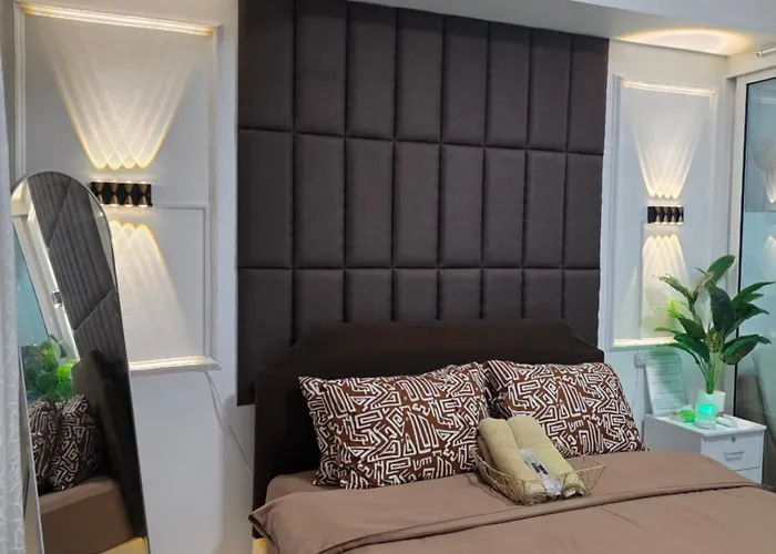 Casa Serenity Staycation At Azure Paranaque With 1 Bedroom Good For 1 To 4 Pax Airconditioned And Pool View Near Sm Bicutan 公寓式飯店