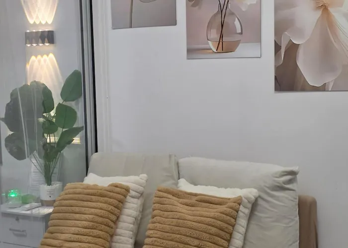 Casa Serenity Staycation At Azure Paranaque With 1 Bedroom Good For 1 To 4 Pax Airconditioned And Pool View Near Sm Bicutan *