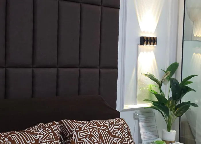 Casa Serenity Staycation At Azure Paranaque With 1 Bedroom Good For 1 To 4 Pax Airconditioned And Pool View Near Sm Bicutan 马尼拉